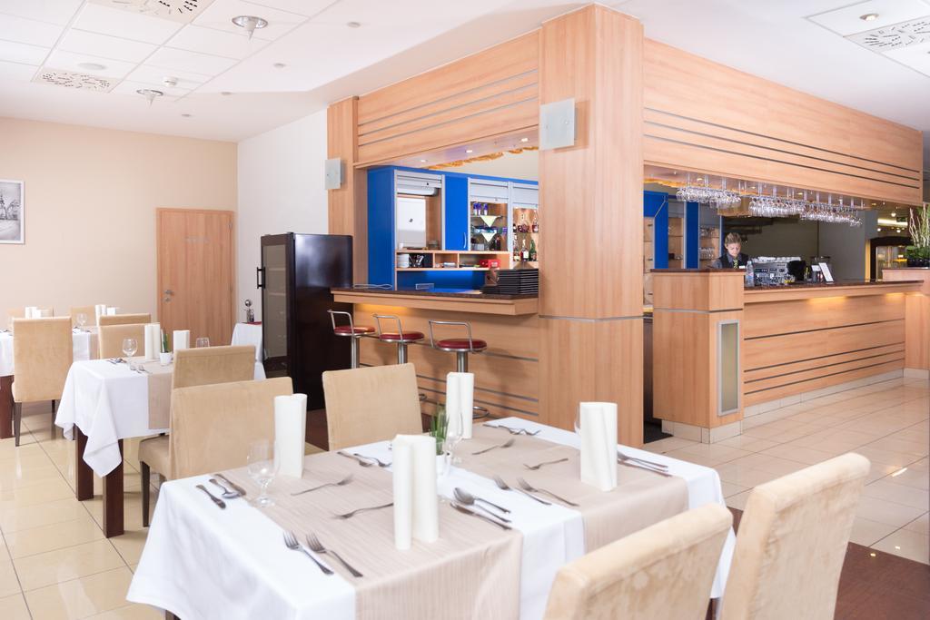 Hotel Bratislava Hotel Pressburg